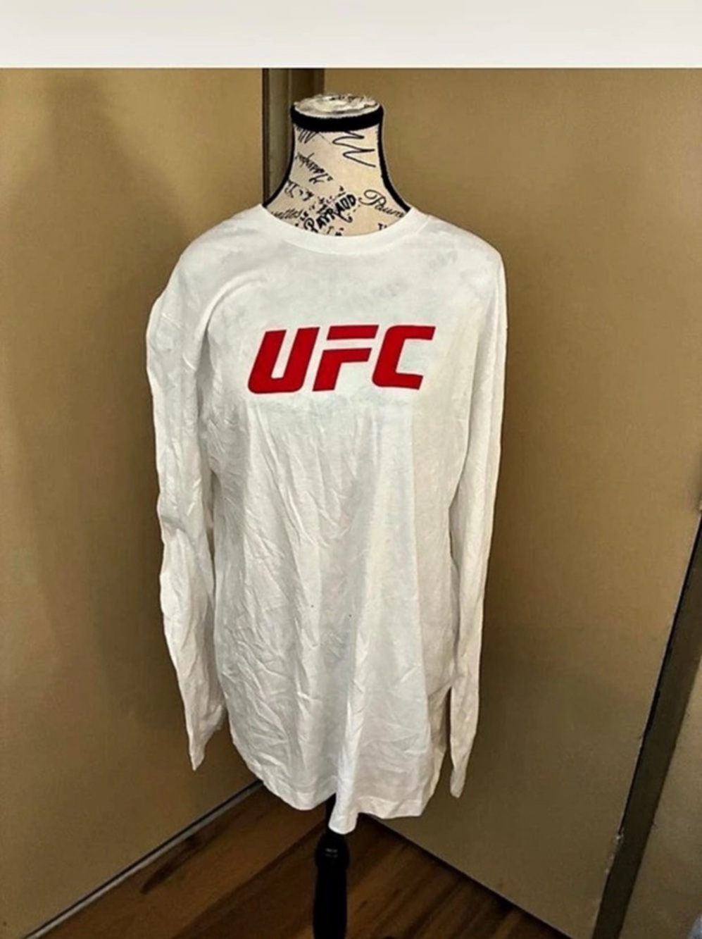 UFC Long Sleeve Logo Tee White XL